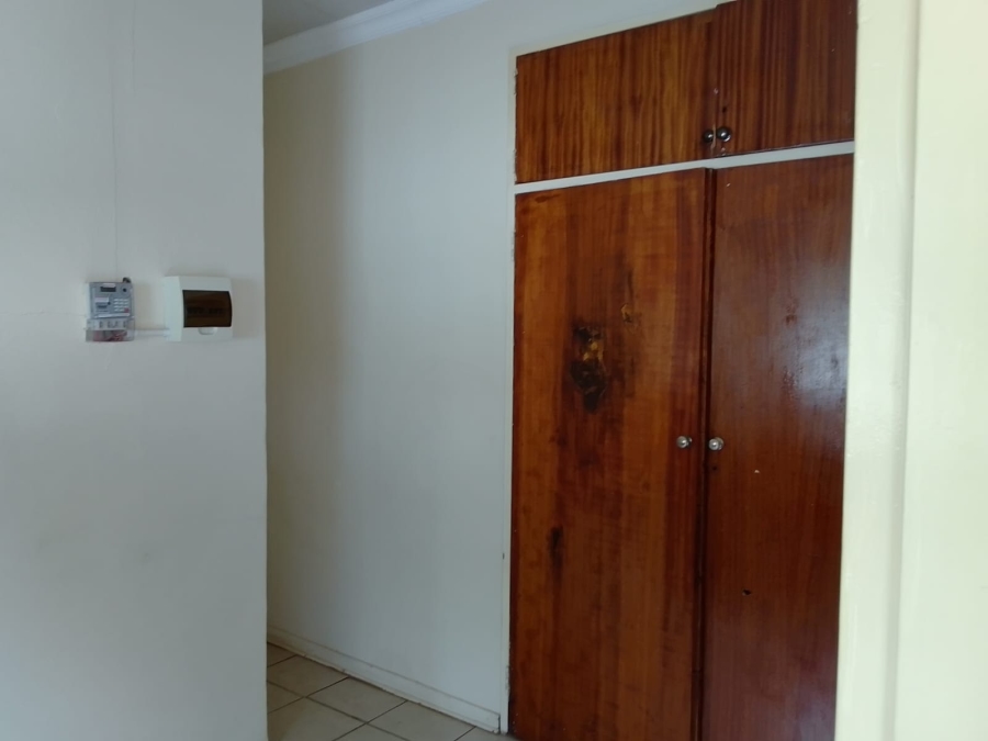 To Let 1 Bedroom Property for Rent in Oos Einde North West